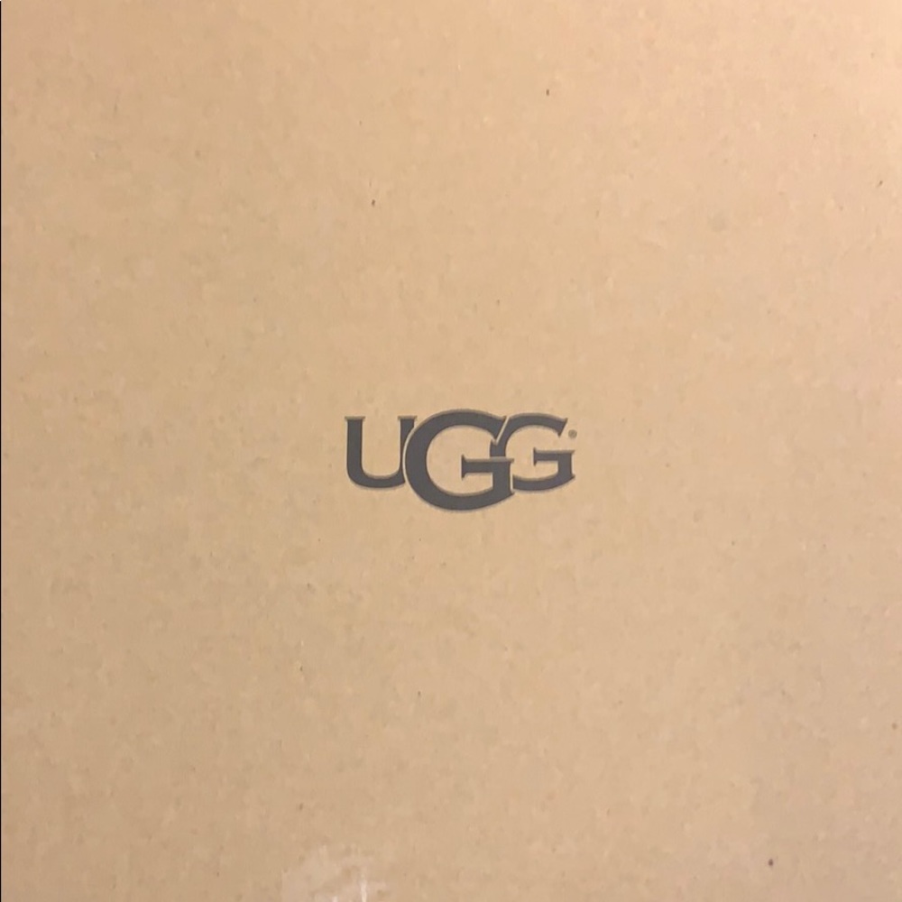 NEW UGG Classic Tall II Grey size 7 - Picture 6 of 6